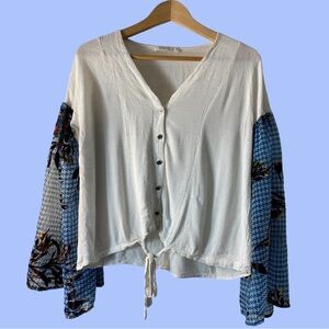 Wanderlux Boho Bell / Kimono Floral Sleeve Blouse